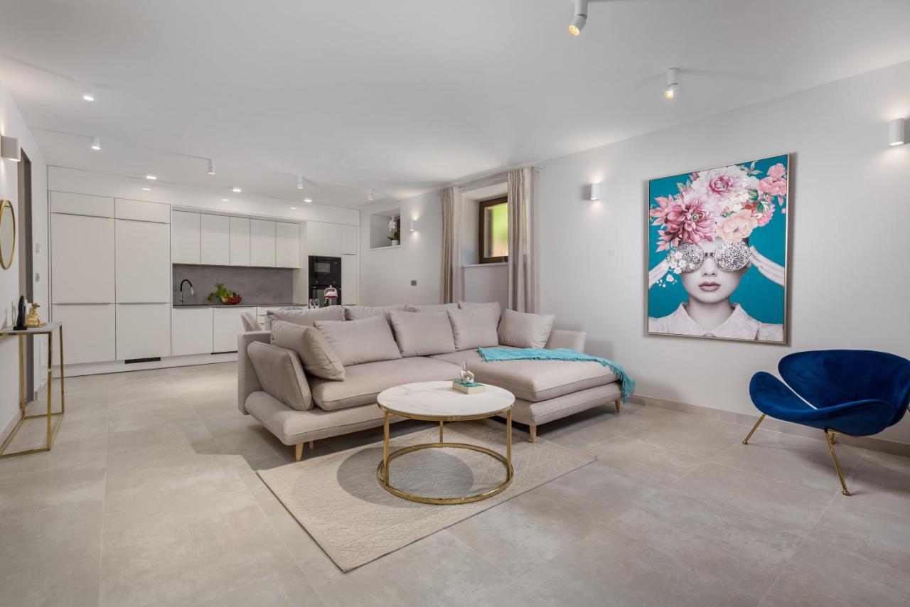 Apartmani Dogas Цриквеница Экстерьер фото